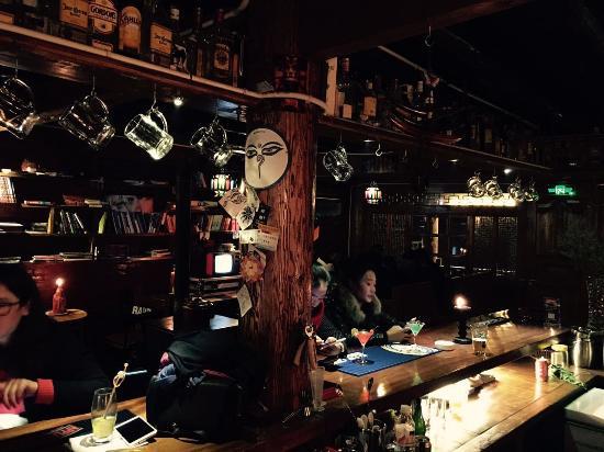 Raven Bar